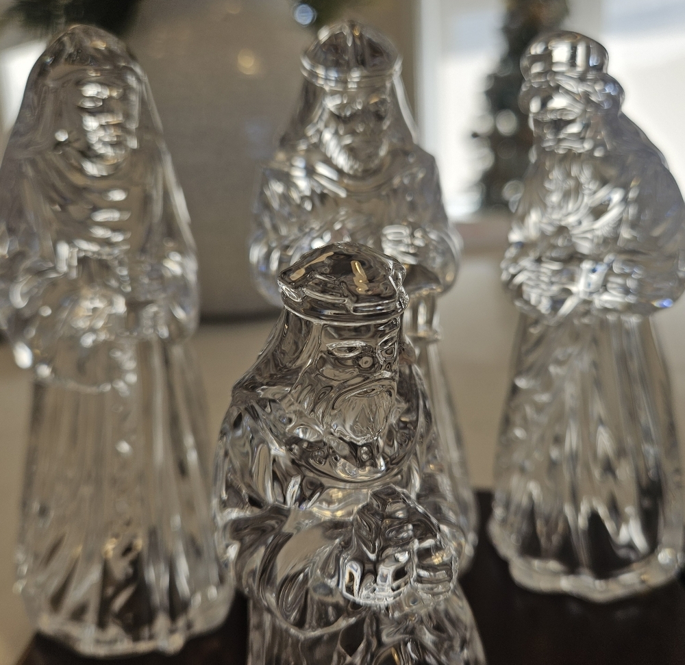 Princess House Crystal Nativity Scene  With Wood Accents - Picture 3 of 4
